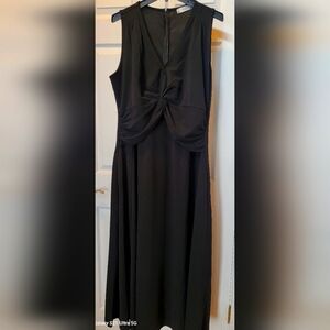 Elegant Black Sleeveless Dress